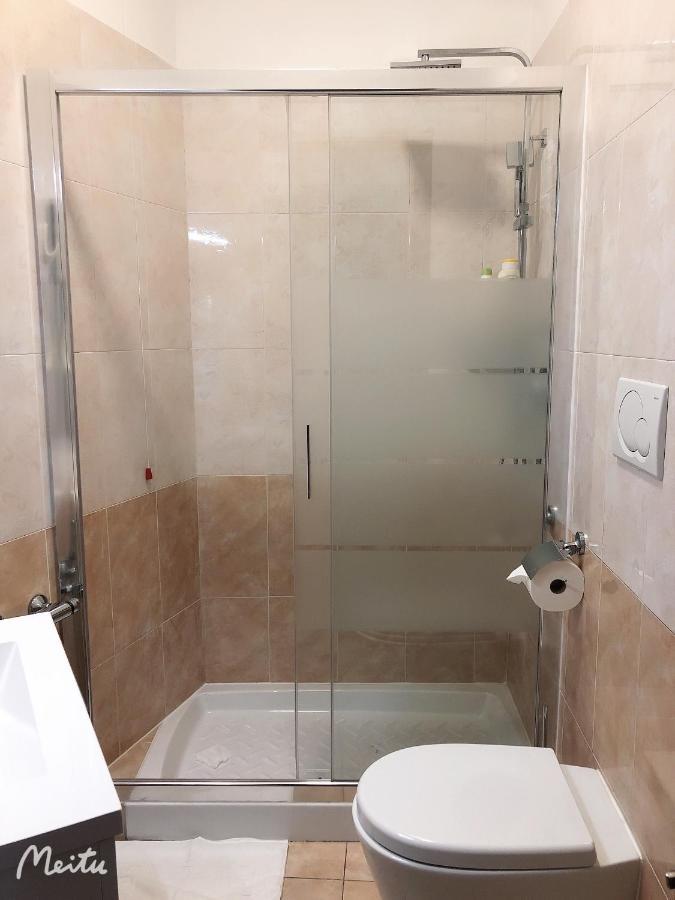 Romafullhouse Guesthouse Экстерьер фото