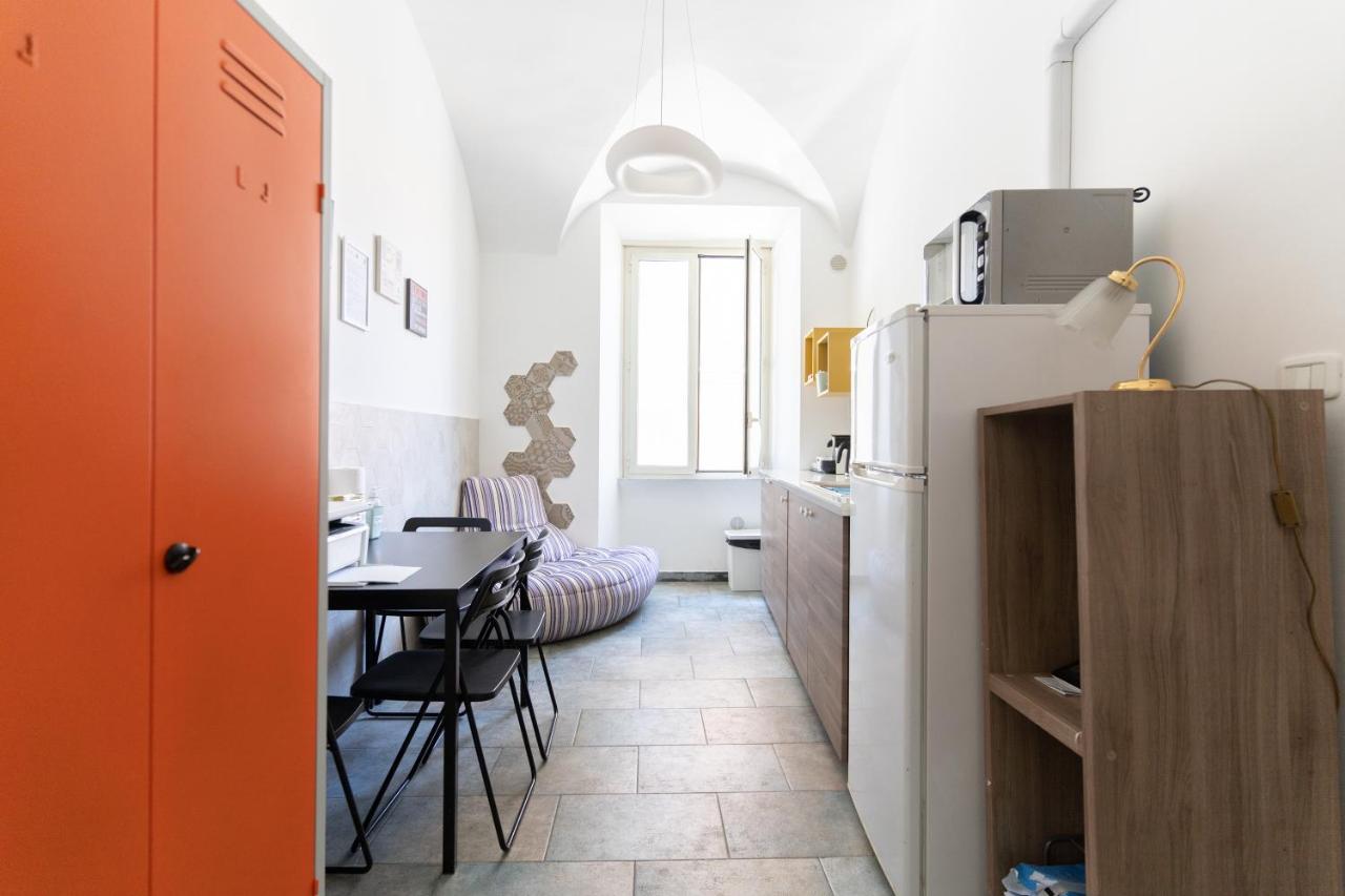 Romafullhouse Guesthouse Экстерьер фото